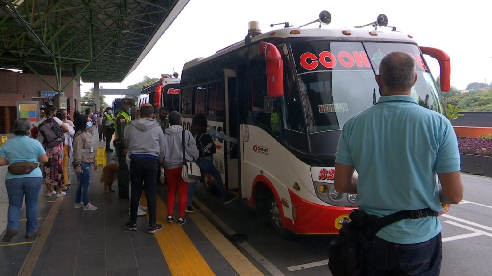 Cerca de 300 mil viajeros se movilizarán en Antioquia para este puente festivo