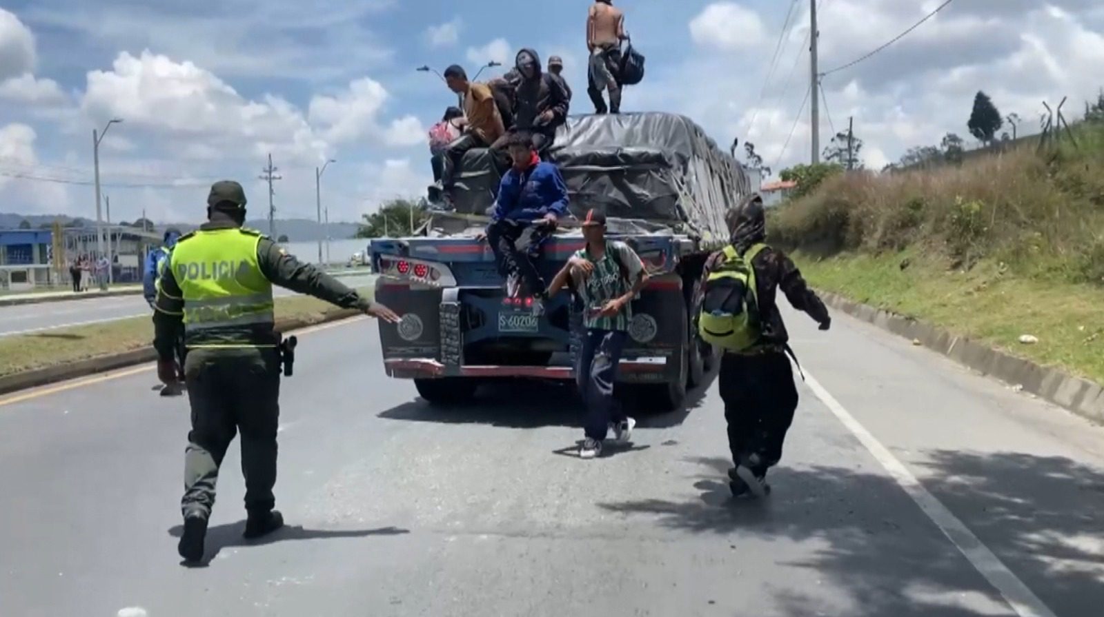 Polizones: un dolor de cabeza para los transportadores de carga en Colombia