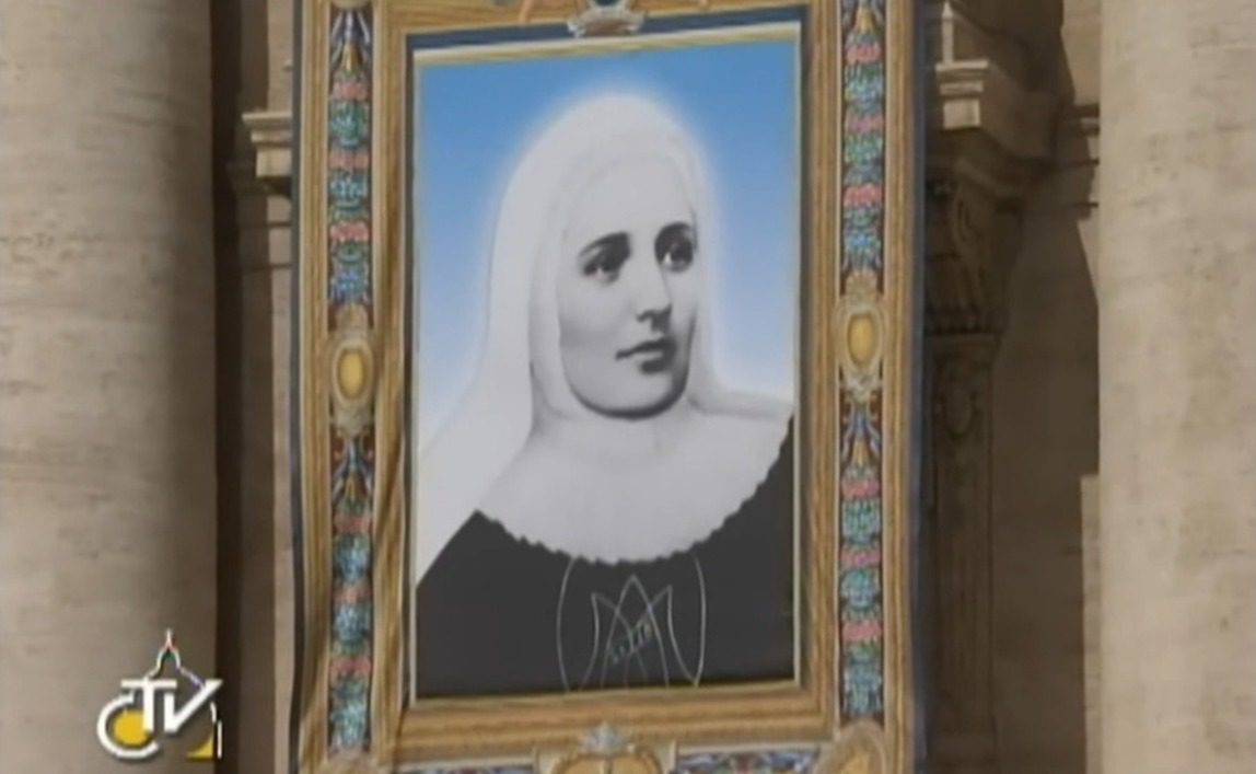 Así canonizó el papa Francisco a Laura Montoya, primera santa colombiana