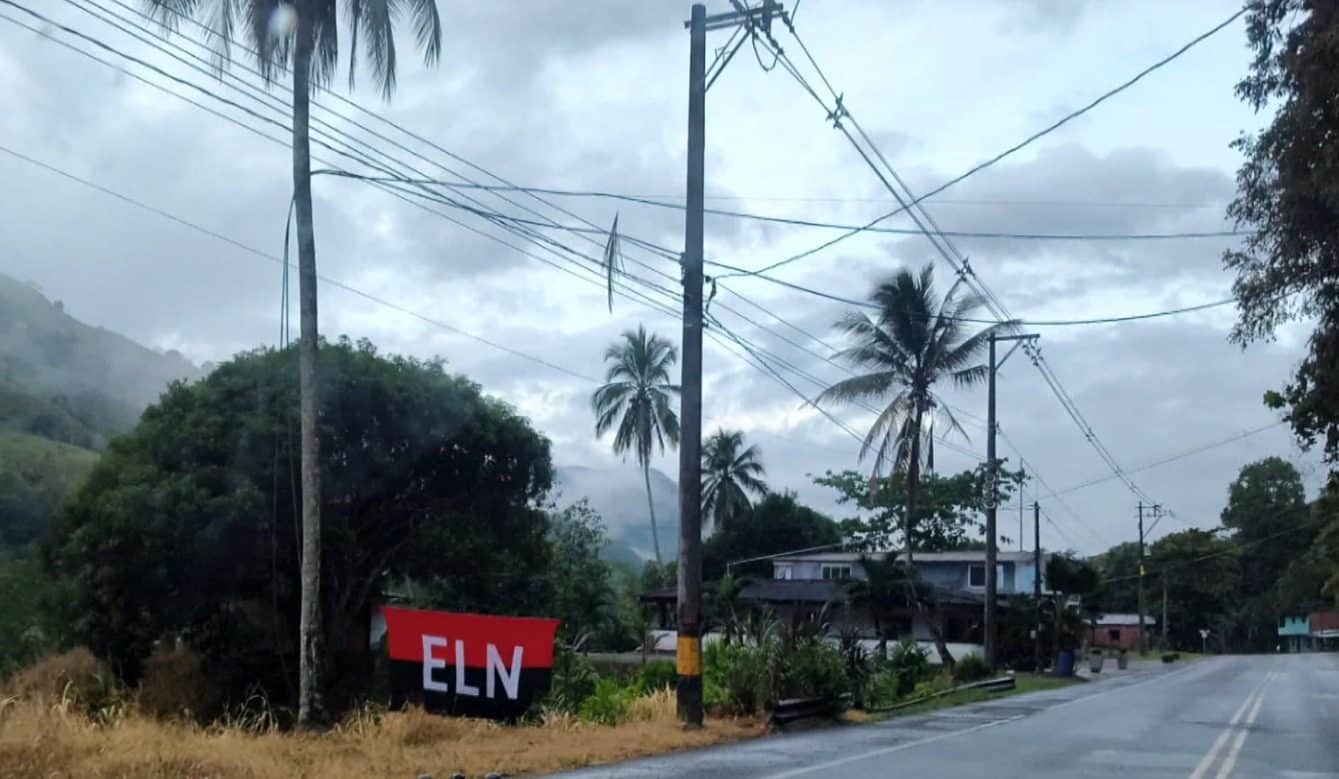 Reportan fuertes combates entre el Ejército y el ELN entre Valdivia y Tarazá