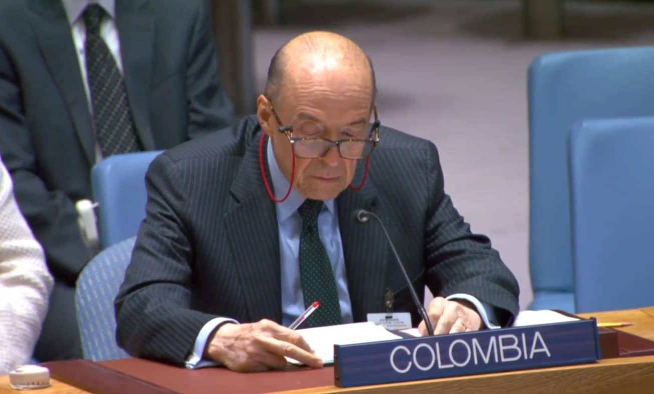 Álvaro Leyva a Petro: “En París comprobé que usted tenía problemas de drogadicción”