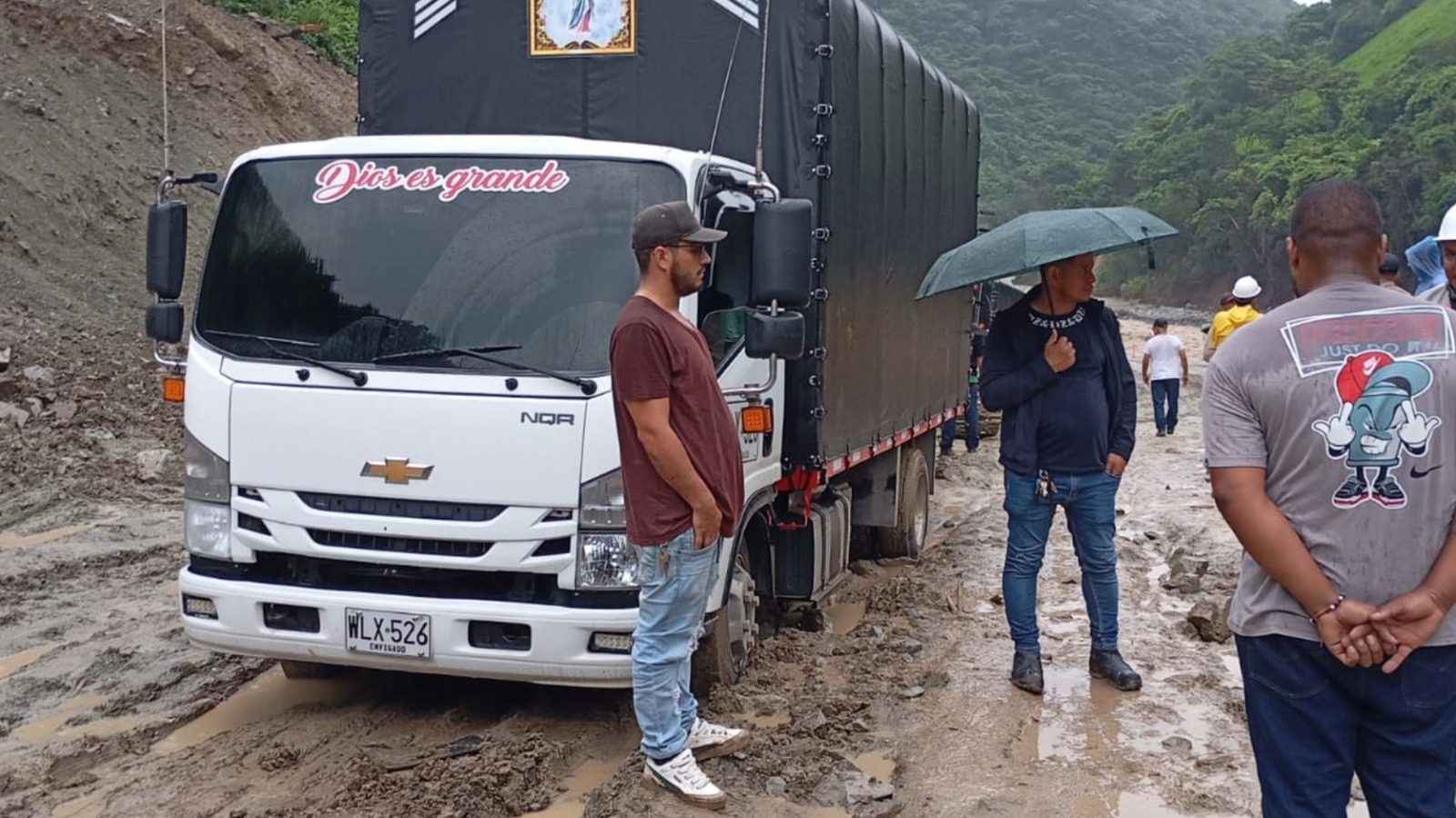 Transportadores reportan pérdidas de 1.500 millones por cierre de Troncal del Café