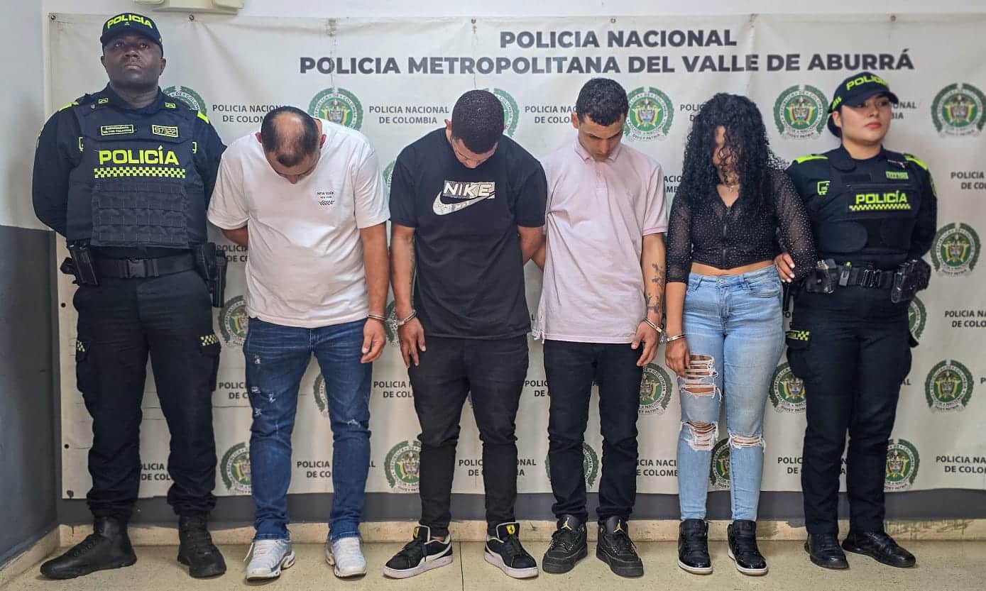 Desmantelan banda que robaba celulares e intimidaba personas en Laureles