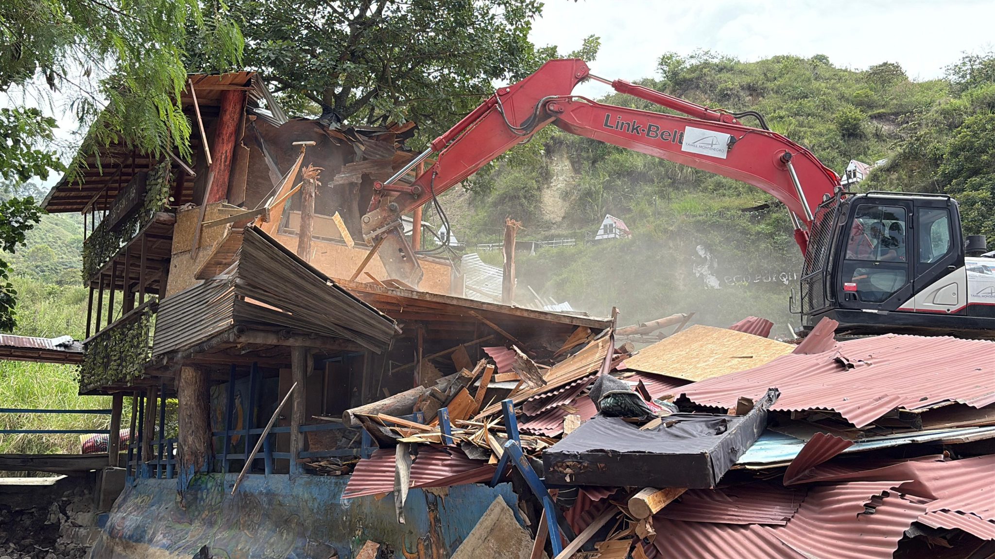 Demuelen ecoparque en San Cristóbal que funcionaba como balneario privado