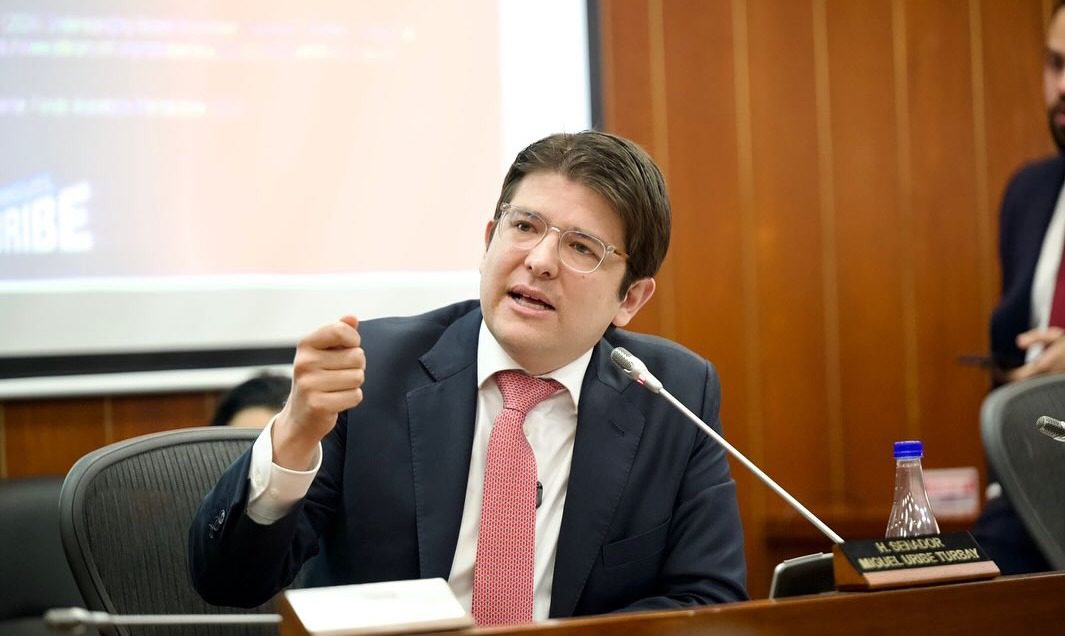Miguel Uribe lucha por su vida: esto dice el nuevo parte médico