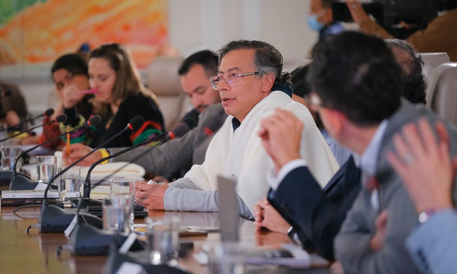 Ellos son alias Douglas, Tom y Vallejo, los acompañantes de Petro en Medellín