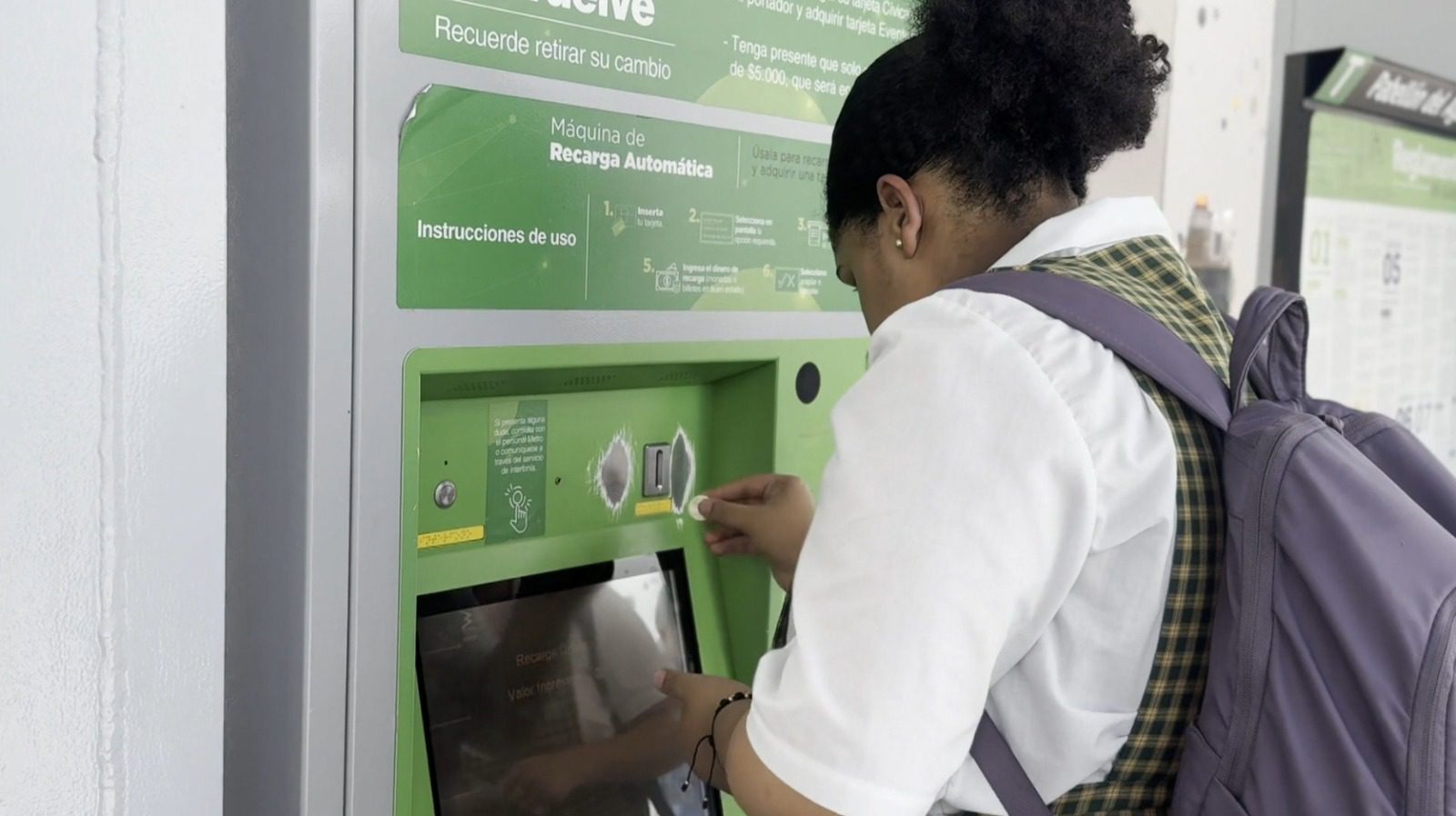 Esto se puede ahorrar un estudiante en el pasaje del metro con la tarifa diferencial