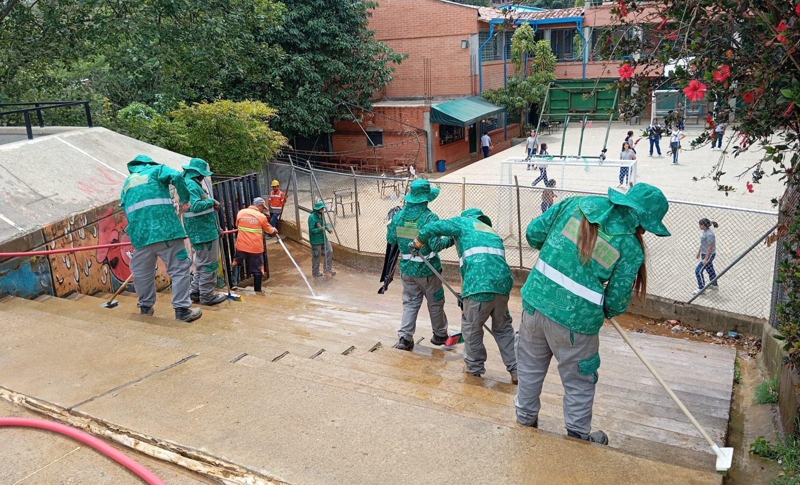 Colegio Antonio Derka es símbolo de resiliencia tras deslizamiento en Santo Domingo