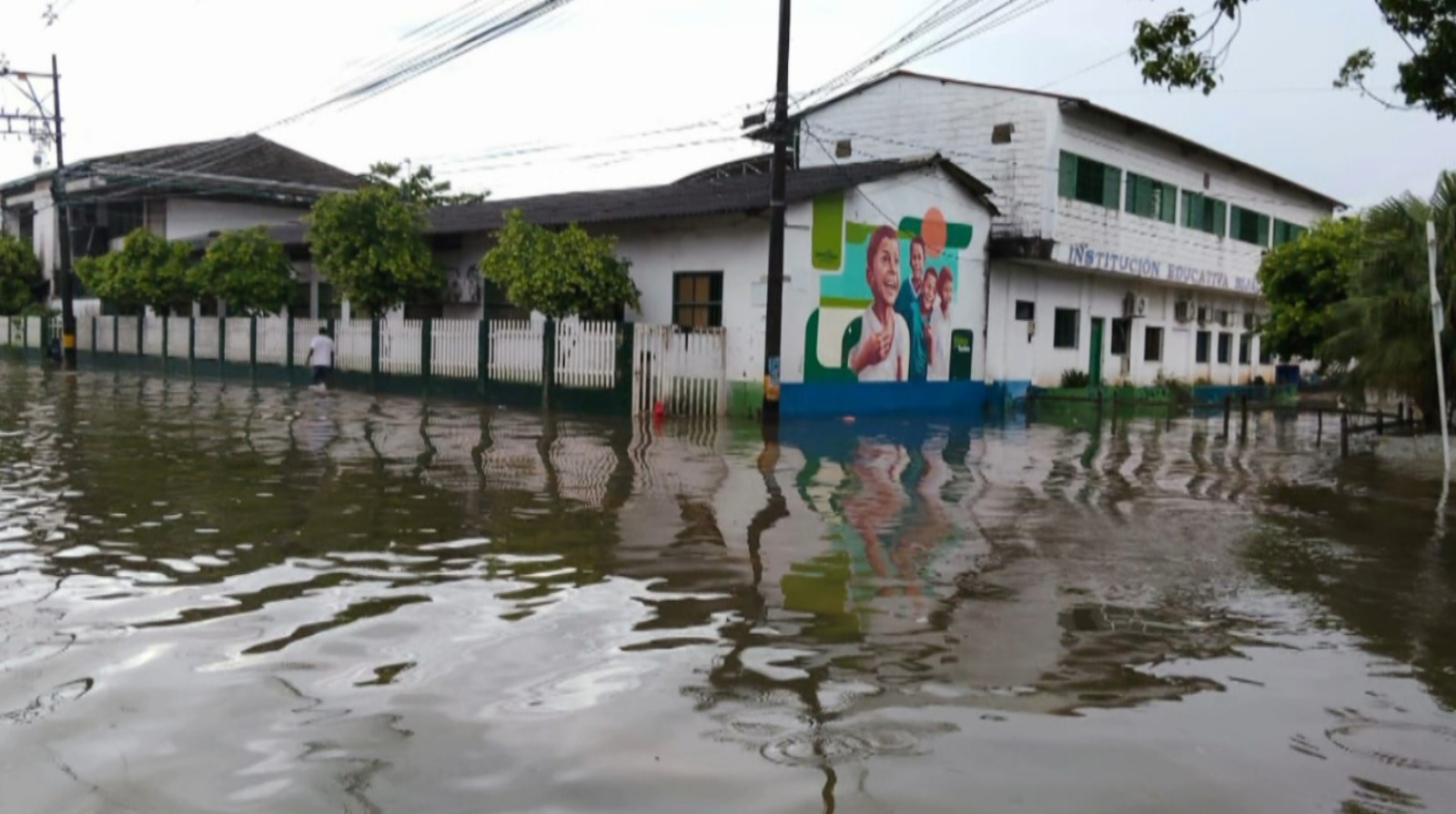 Habitantes de El Bagre atraviesan crítica situación por cuenta de inundaciones