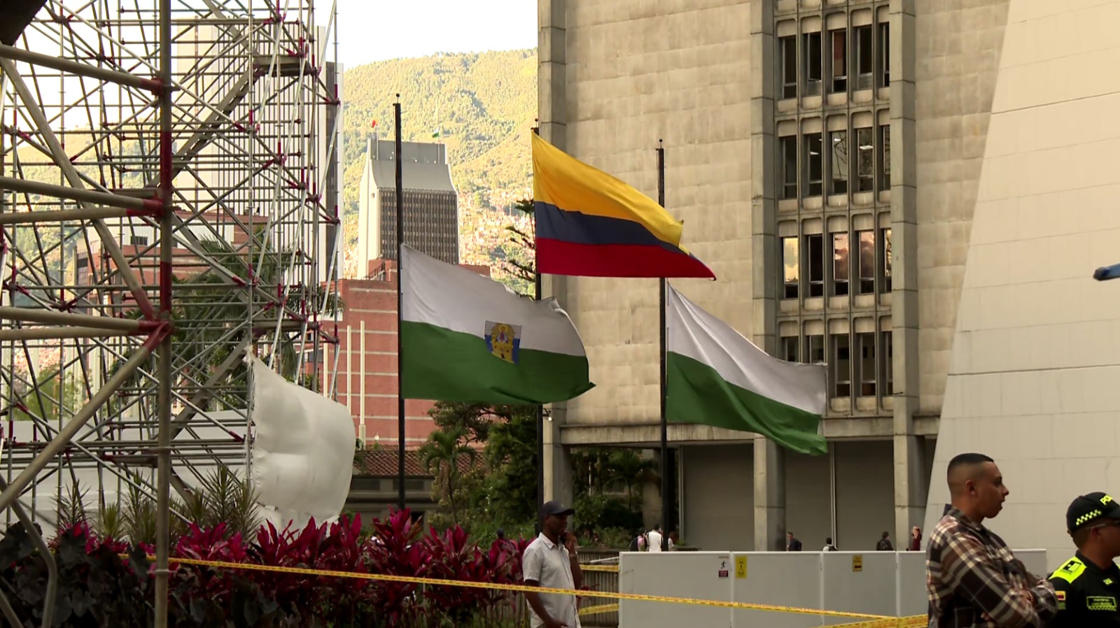 Alcaldía de Medellín decretó tres días de duelo en memoria de Miguel Uribe Turbay