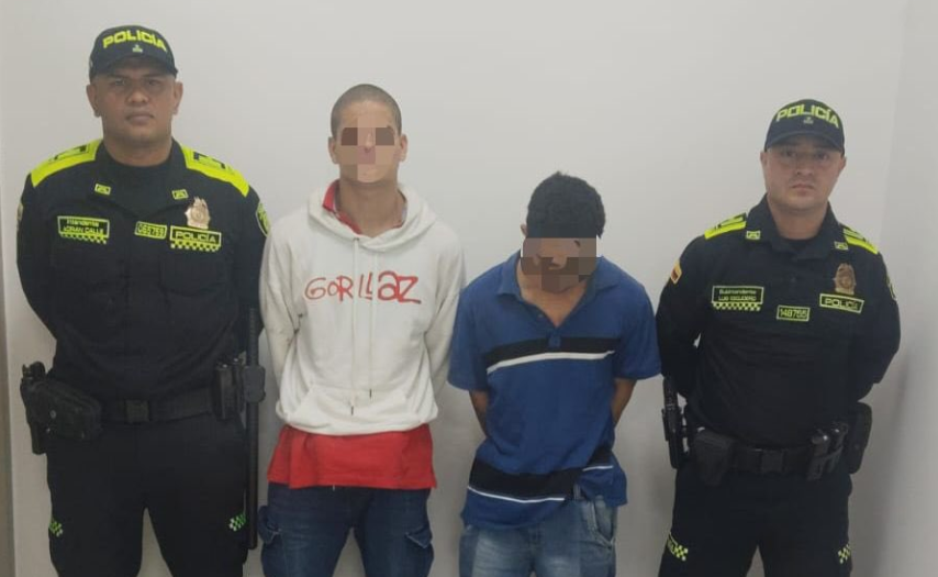 Por agredir a un policía en estación del metrocable dos hombres fueron capturados