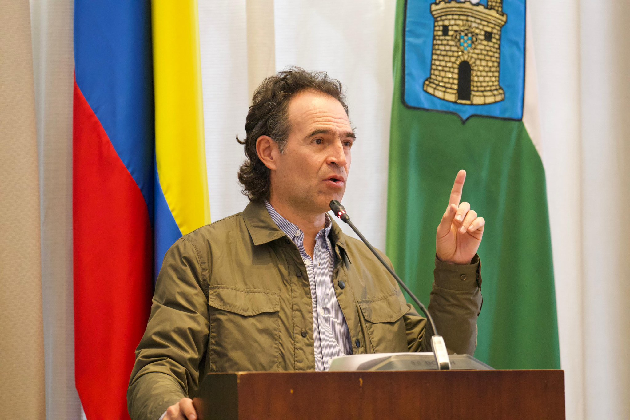 “A Miguel lo callaron y a nosotros no nos van a callar”: alcalde Federico Gutiérrez