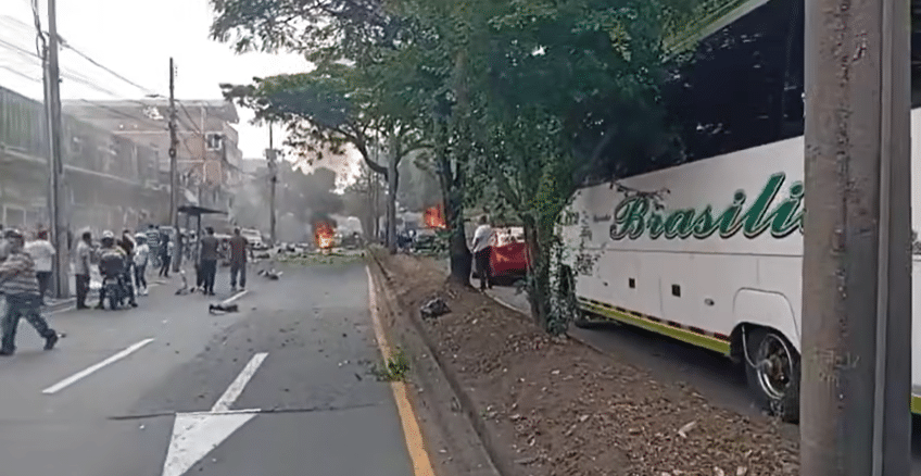 Atentado terrorista en Cali con camión bomba deja varios muertos y más de 10 heridos