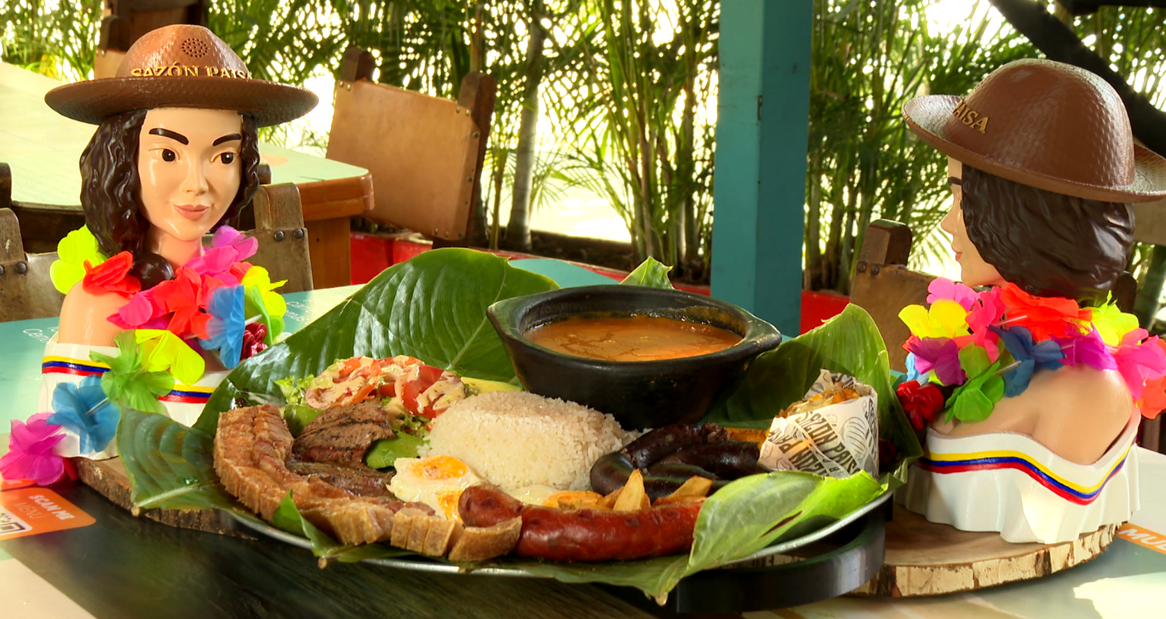 ¿Ya la probó? La bandeja paisa más grande de Colombia está en Medellín