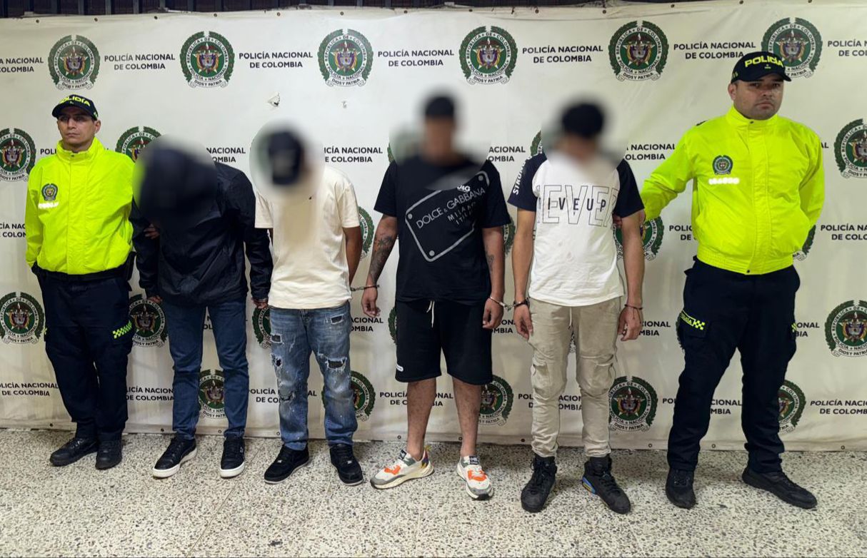 Capturan a 4 personas señaladas de asesinar a un conductor de plataforma en Girardota