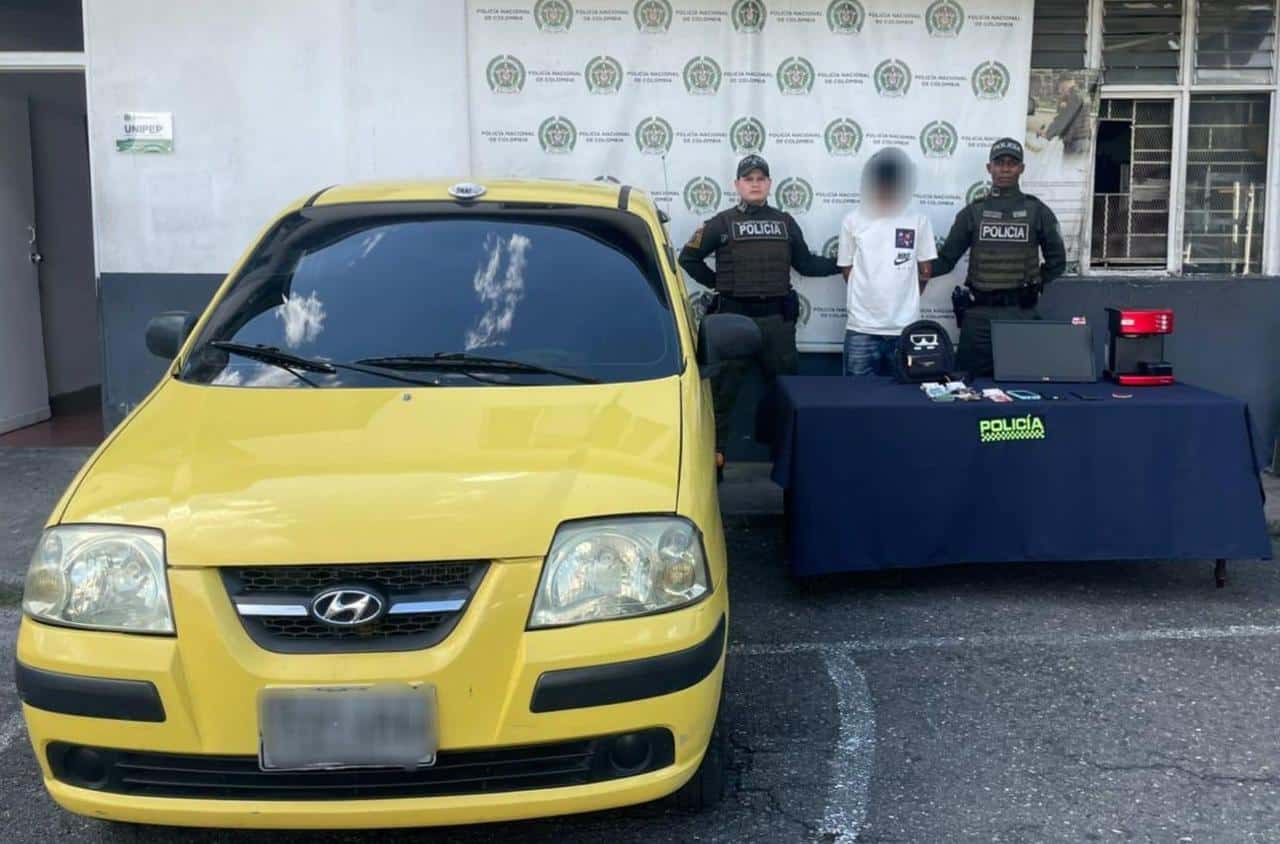 [Video] Así fue la persecución a hombre que huyó en un taxi tras intento de hurto