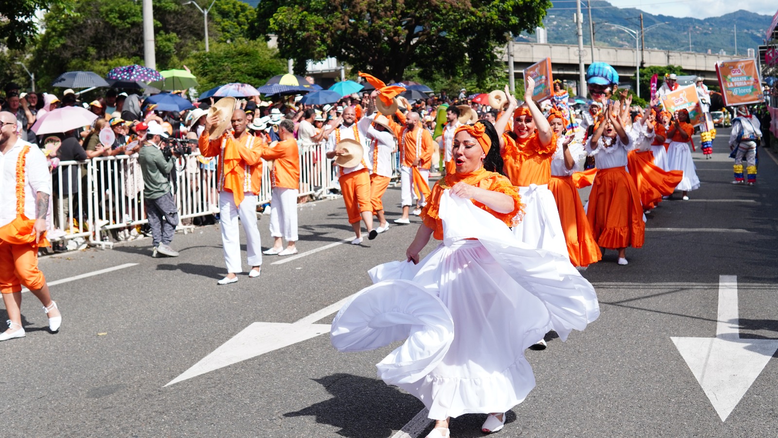 Medellín vibró con la segunda edición del Desfile Avenida Primavera
