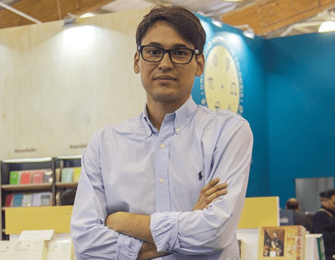 esteban giraldo director Biblioteca Pública Piloto