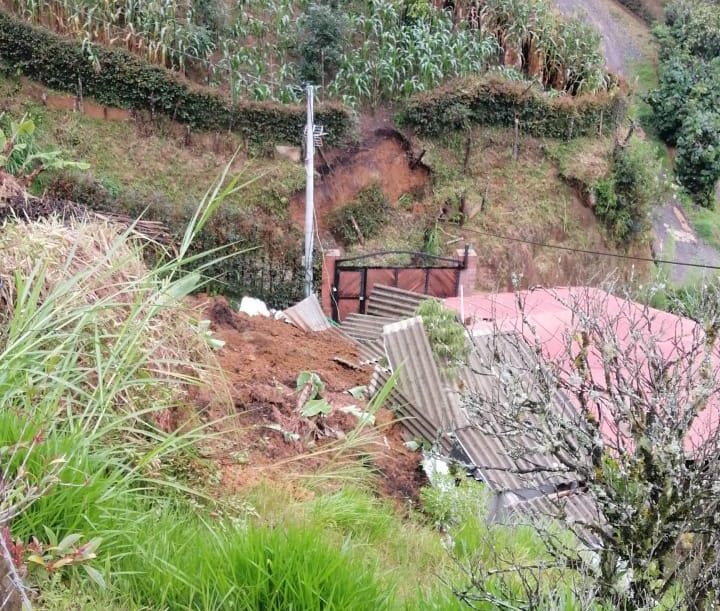 Así fue la fuerte tormenta en Marinilla que provocó varias emergencias
