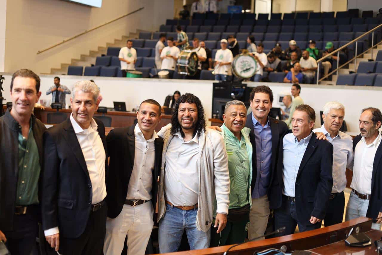 En el Concejo de Medellín, el exfutbolista y director técnico, Santiago, 'Sachi' Escobar, recibió la orden al mérito Juan del Corral, en grado plata, no solo por los méritos que ha logrado a nivel deportivo, sino por su destacada importancia para el deporte antioqueño.