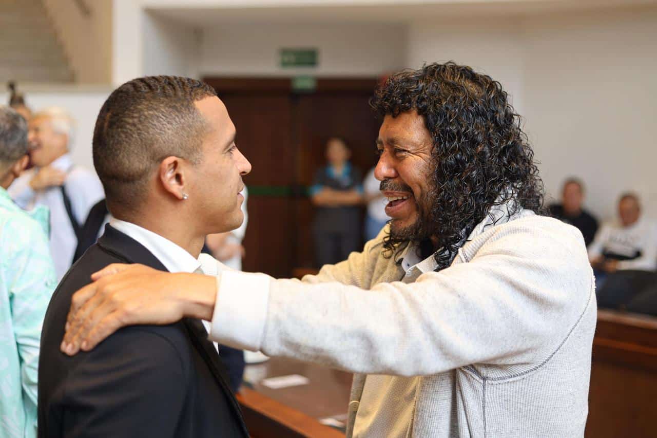 En el Concejo de Medellín, el exfutbolista y director técnico, Santiago, 'Sachi' Escobar, recibió la orden al mérito Juan del Corral, en grado plata, no solo por los méritos que ha logrado a nivel deportivo, sino por su destacada importancia para el deporte antioqueño.