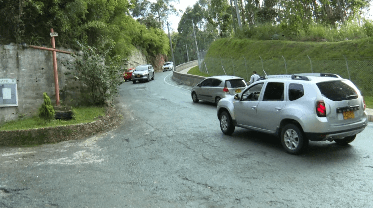 Esta fecha entraría en funcionamiento vía alterna a la Loma de San José en Sabaneta 