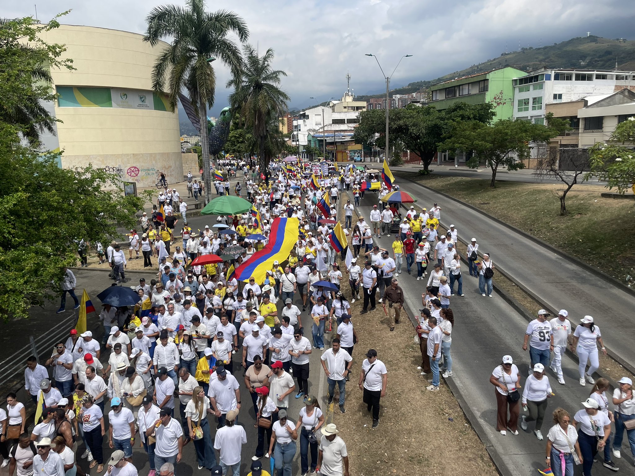 Así fueron las marchas a favor del expresidente Uribe en otras ciudades del país