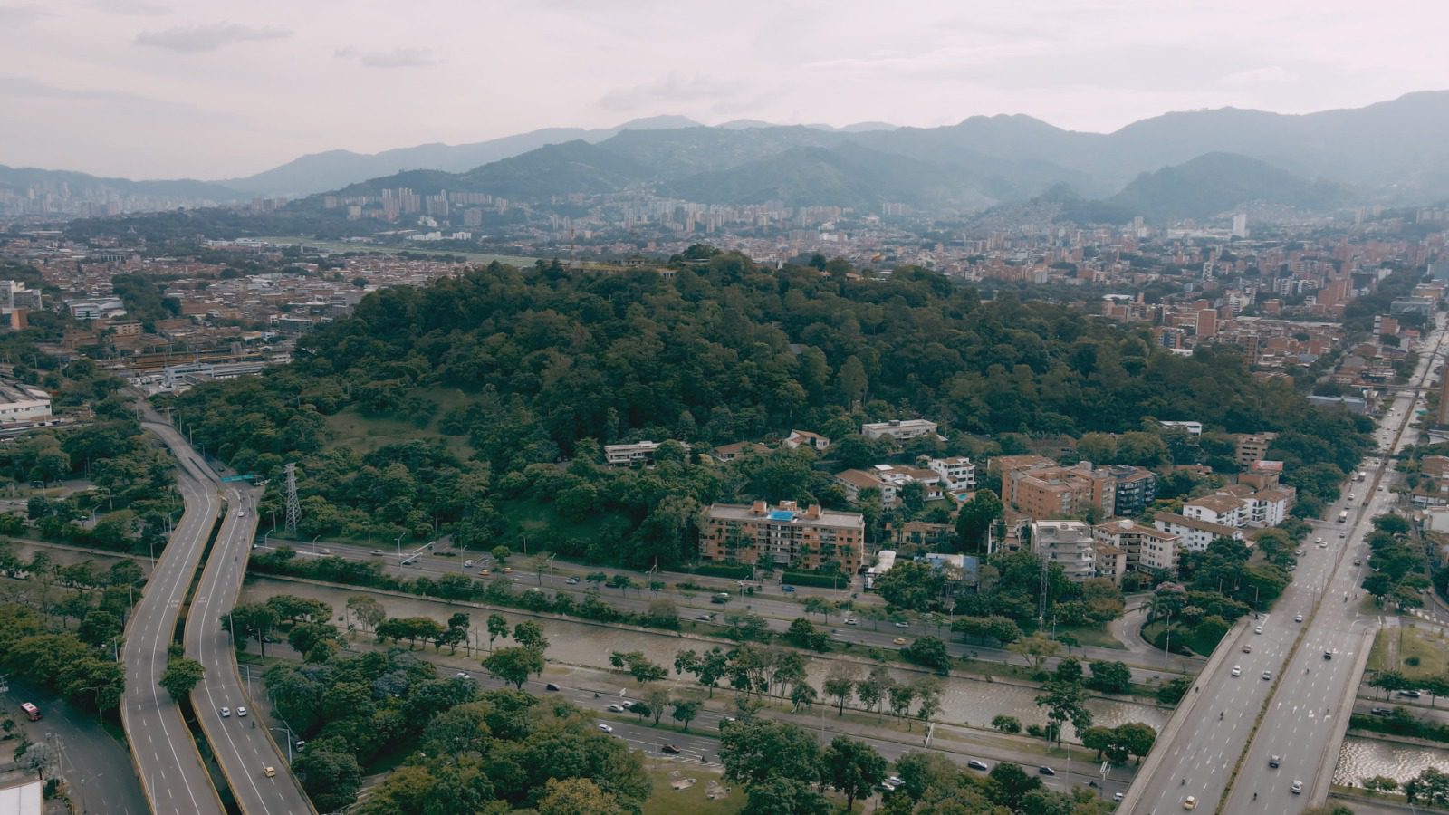 Medellín recibe reconocimiento como una de las ciudades más comprometidas con el planeta