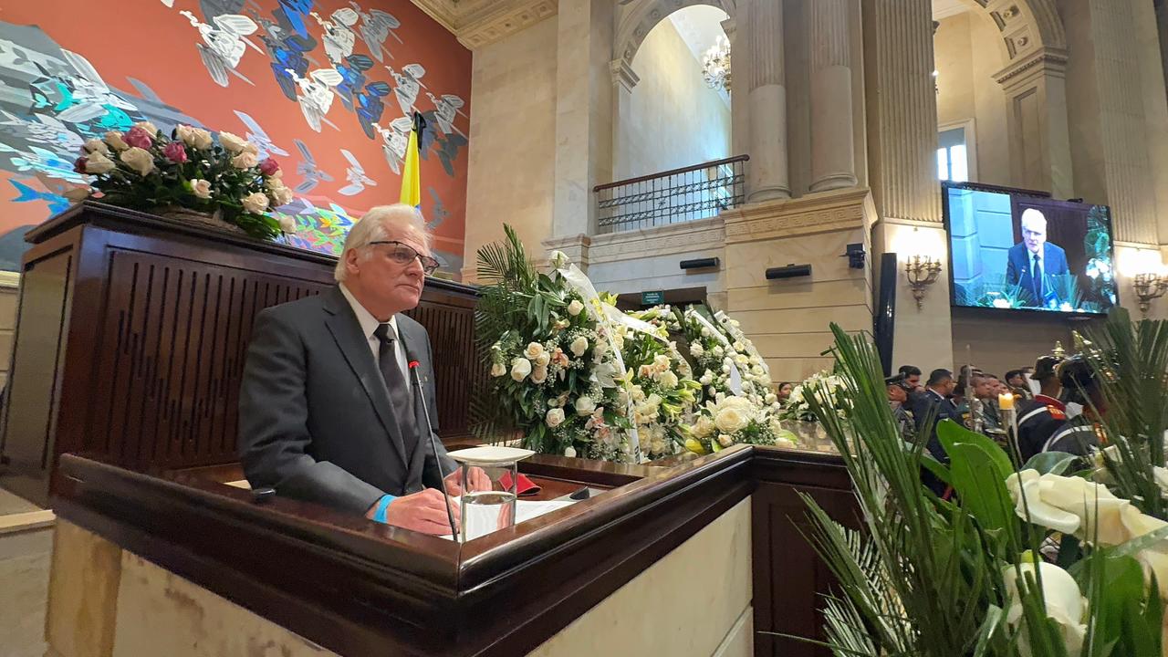 Sentido mensaje del papá de Miguel Uribe en homenaje en el Congreso