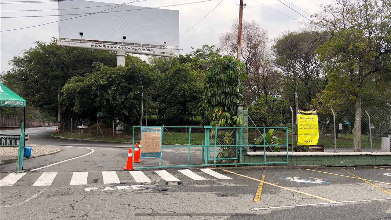 Estas son las nuevas tarifas de parqueo en el Aeroparque Juan Pablo II