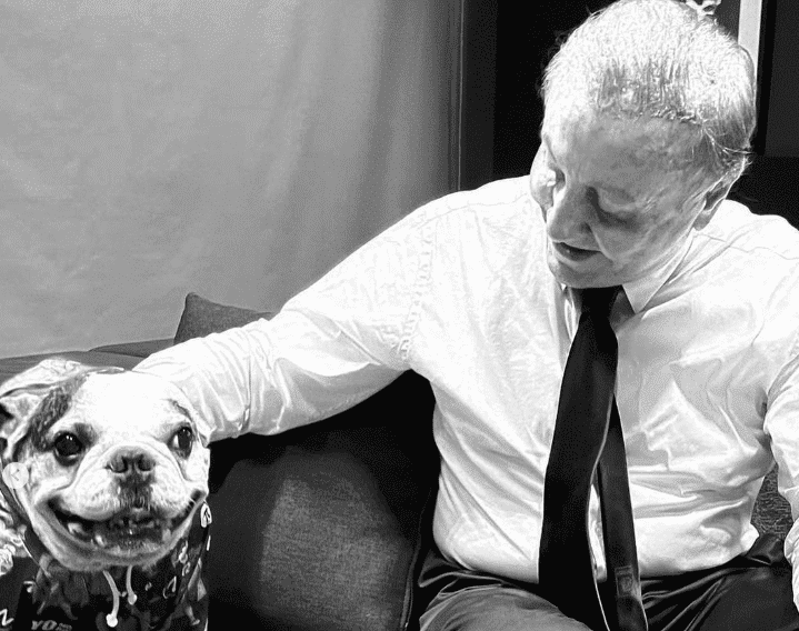 Familia de Rodolfo Hernández también despide a su perro que falleció horas después