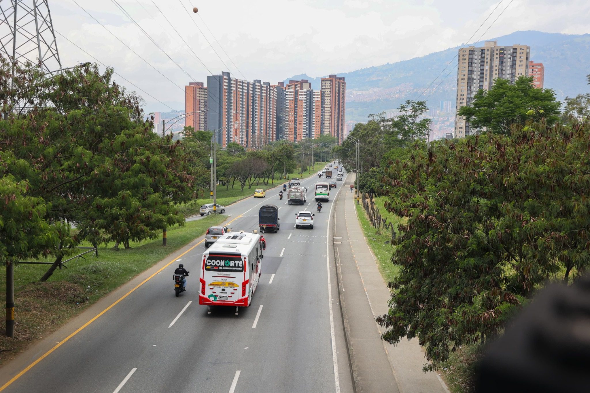 Bello levanta el pico y placa en Semana Santa