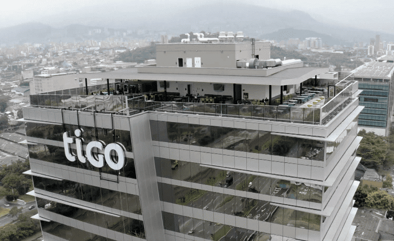 qué va a pasar con los empleados de tigo-une