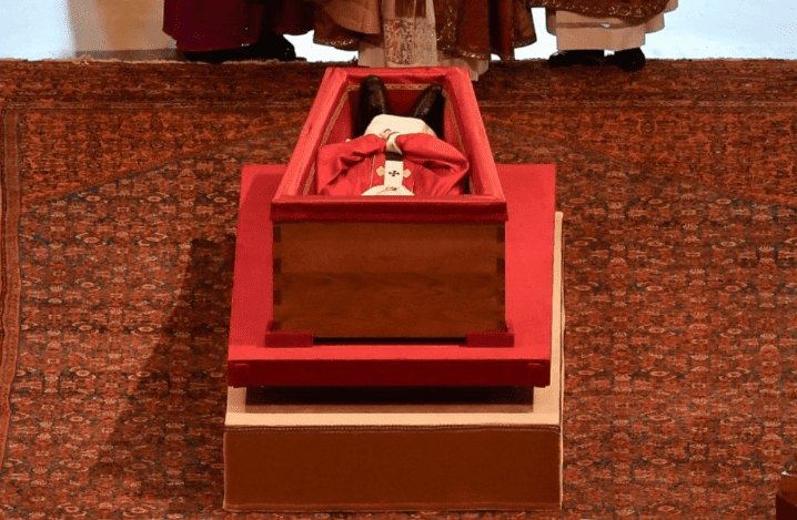 Este viernes será el rito de clausura del féretro del papa Francisco: ¿en qué consiste?