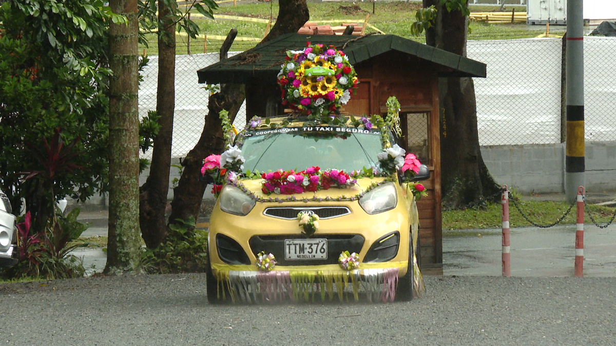 ¿Ya vio el taxi silleta? La Feria de las Flores también se vive sobre ruedas