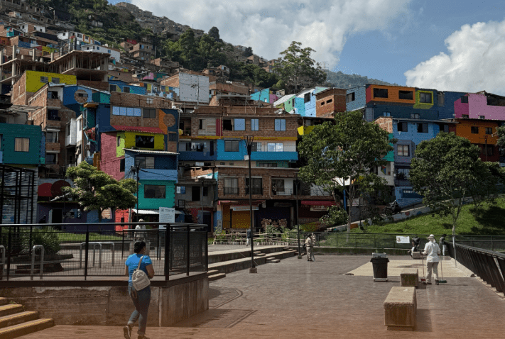 Telemedellín EN MI BARRIO estará en Manrique con muchas sorpresas