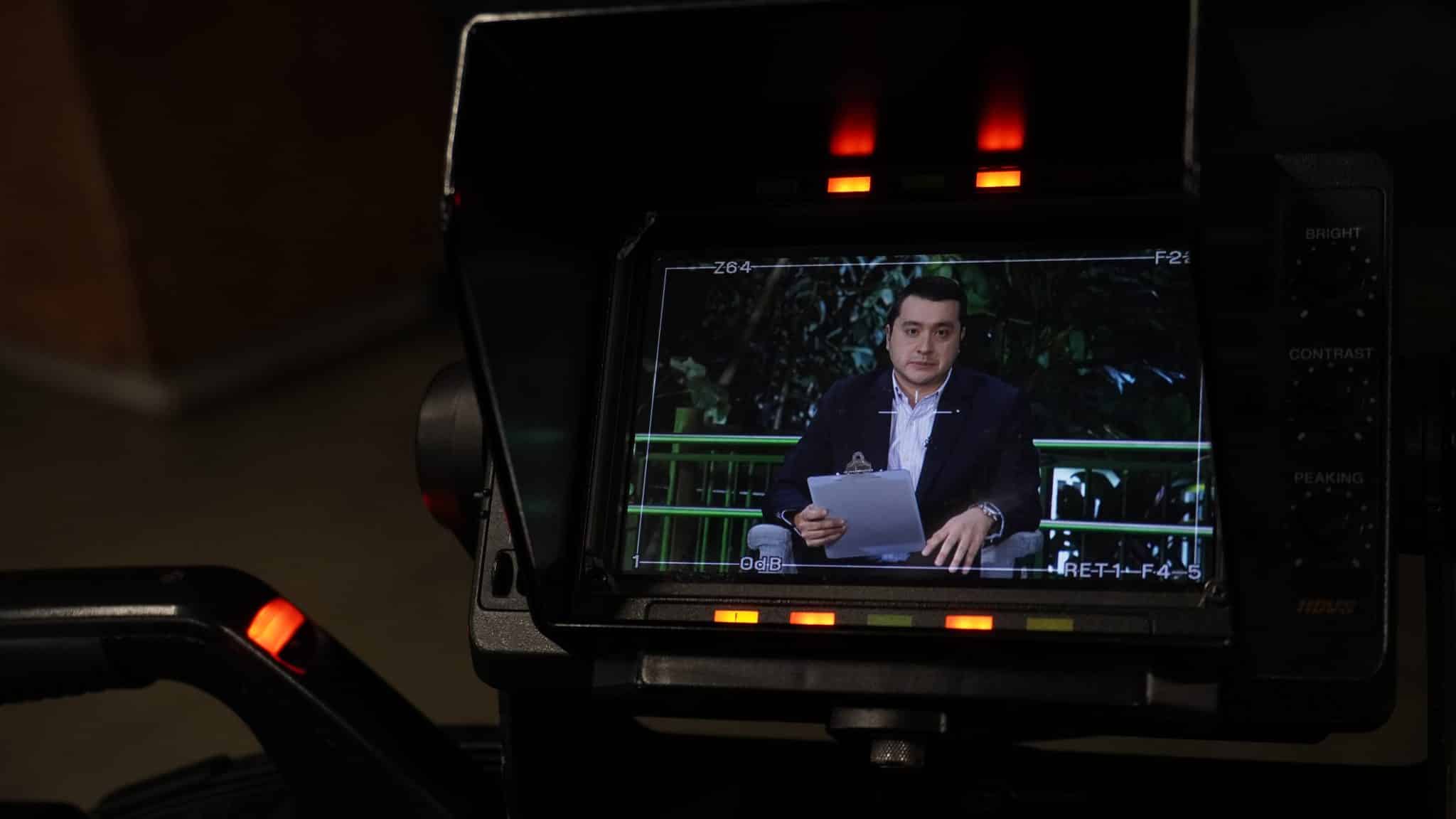 En lo que va corrido del año, la ciudad de Medellín ha sido testigo de 5 presuntos feminicidios, una cifra alarmante que exige un análisis profundo y urgente. Hoy, a las 8:00 p.m., el programa Hablemos De de Noticias Telemedellín abordará el tema de violencia contra la mujer en compañía de expertos invitados.