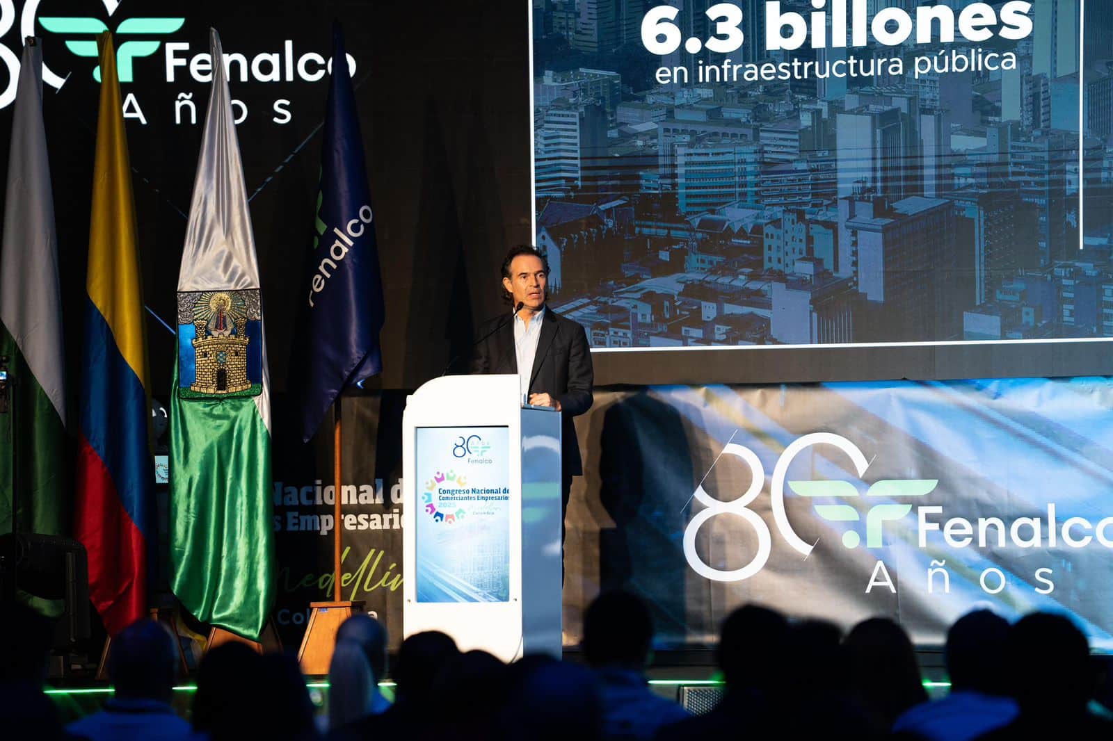 Alcalde de Medellín envió documento a EE.UU. contando el 'tarimazo' de Petro con cabecillas