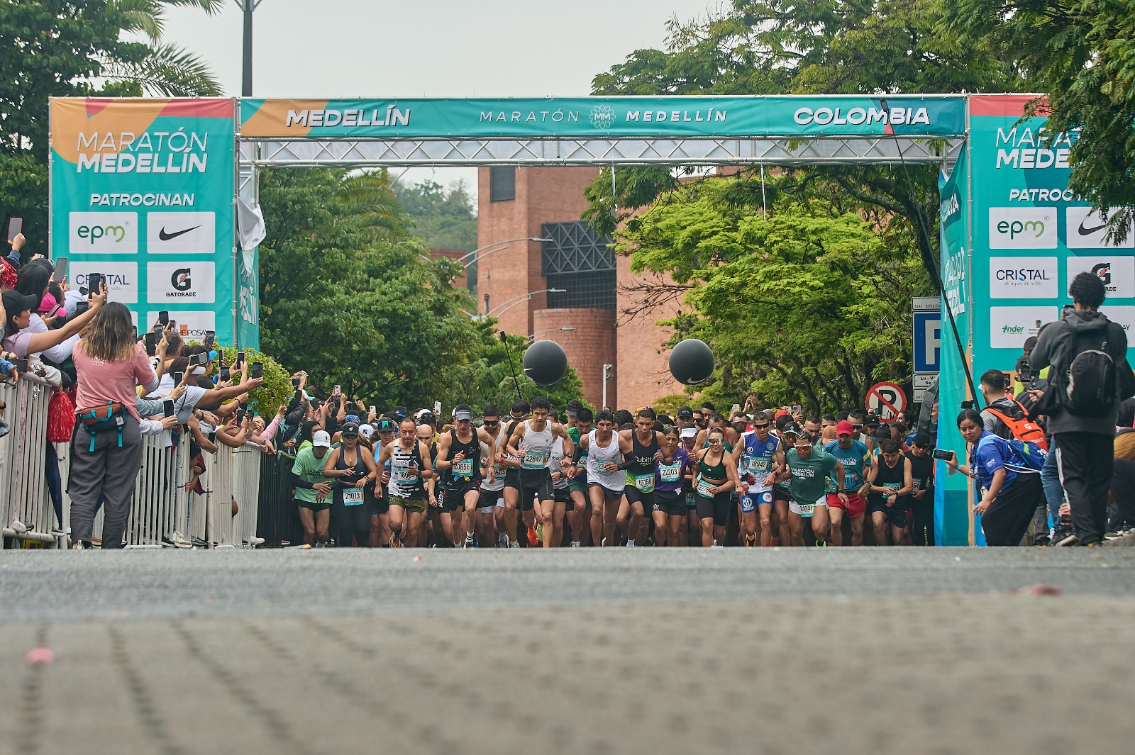 Atención a los cierres viales del fin de semana, por la realización de Maratón Medellín