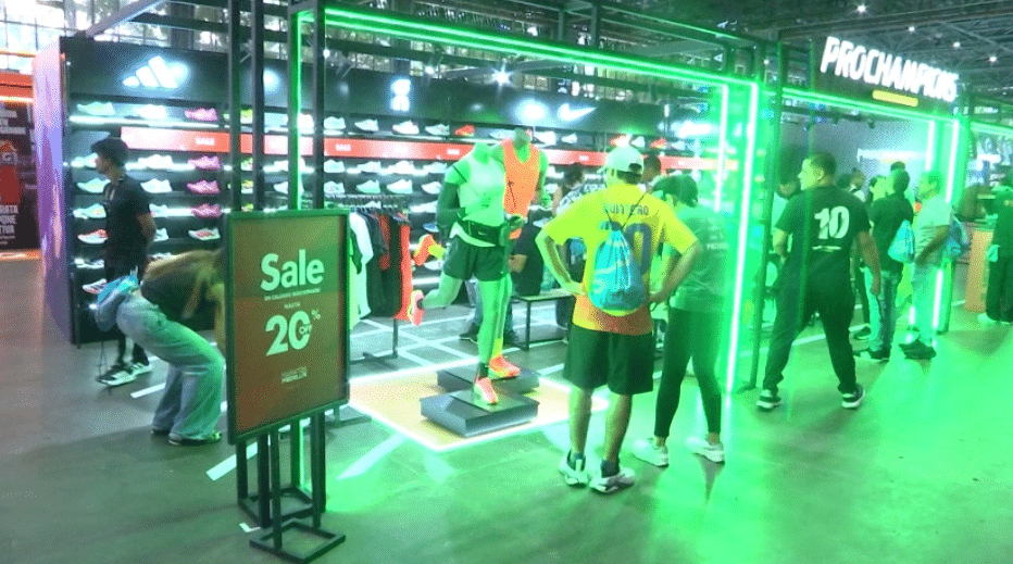 Corredores de Maratón Medellín se preparan con Expo Runners en Plaza Mayor