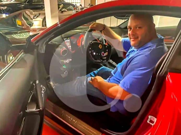 En medio de investigación, revelan fotografías de Miguel Quintero con un Rolex y un Ferrari