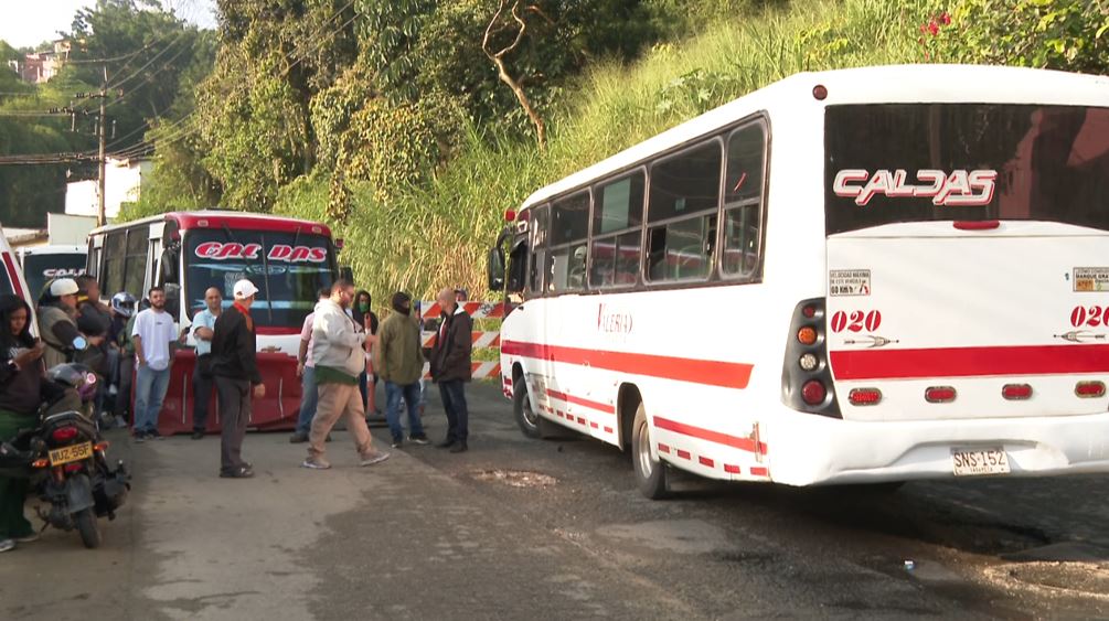 Paro de transportadores en Caldas por obras que congestionan la movilidad