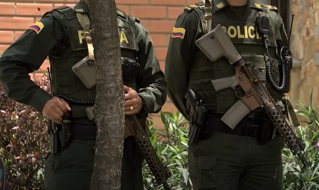 Robo a adultos mayores en La Floresta terminó en balacera contra policías