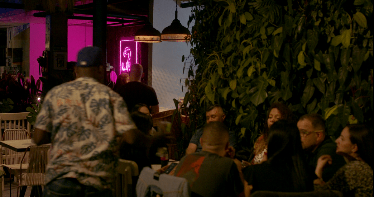 Amor y Amistad impulsará un aumento del 20 % en ventas de restaurantes y bares en Medellín