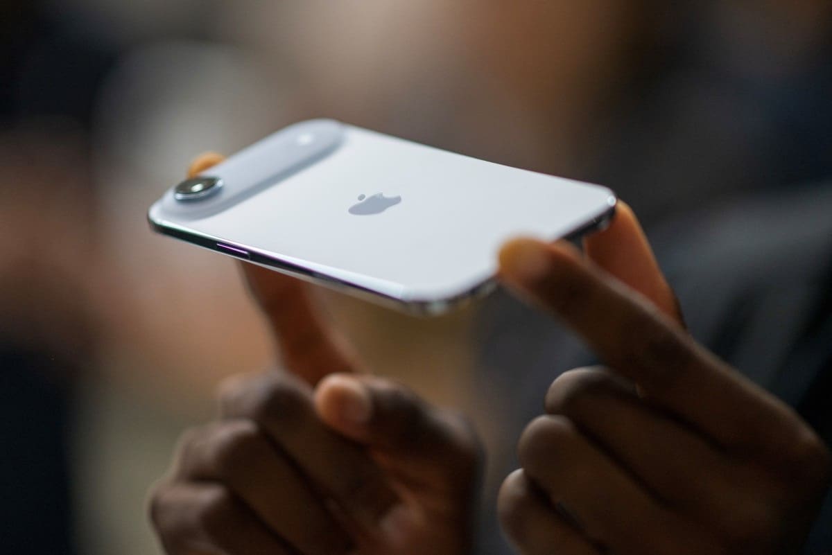 Así es el iPhone 17 Air, modelo ultradelgado que Tim Cook calificó como 