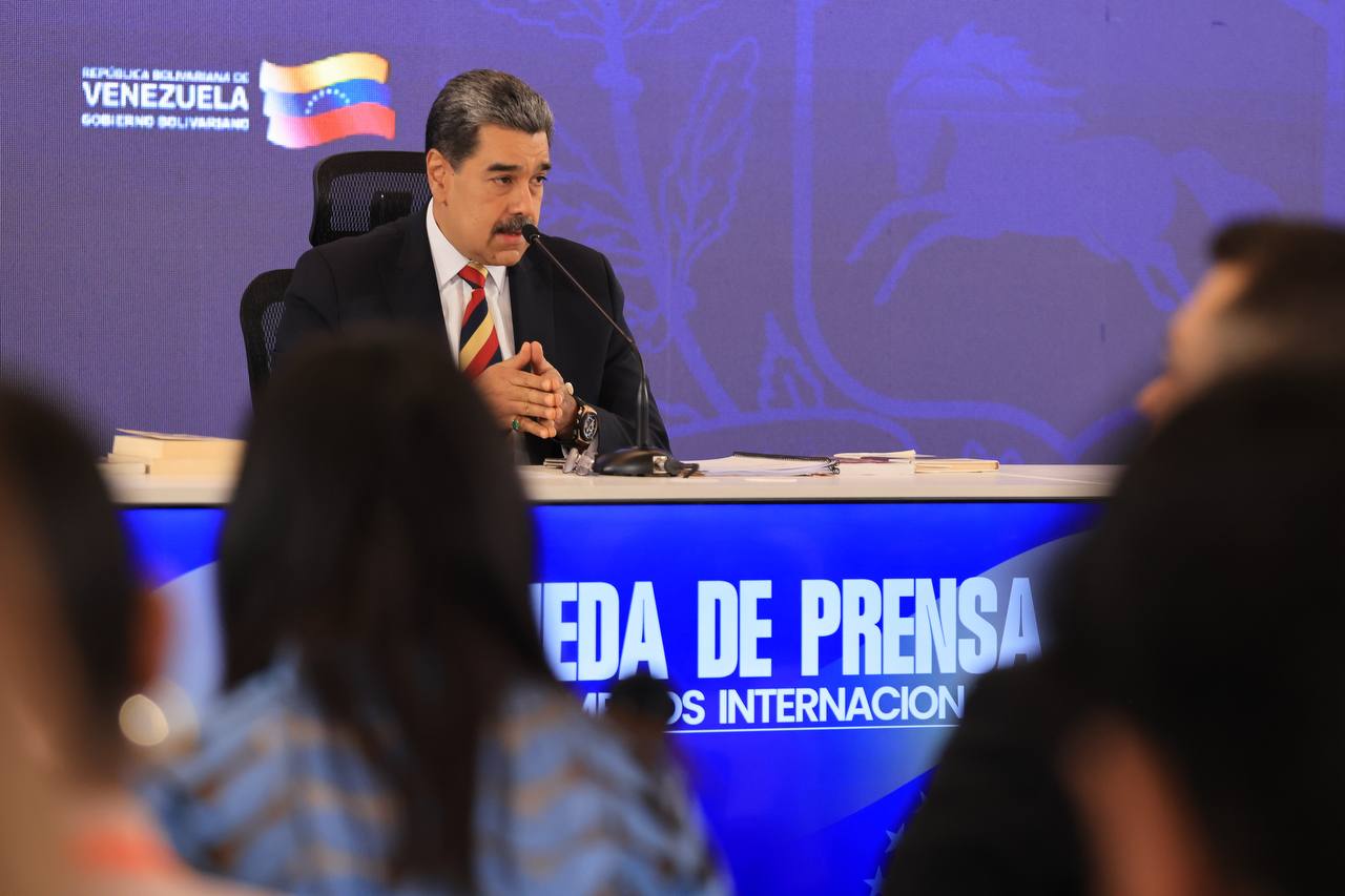 Maduro denunció que ocho barcos de EE. UU. con 1.200 misiles «apuntan hacia Venezuela»