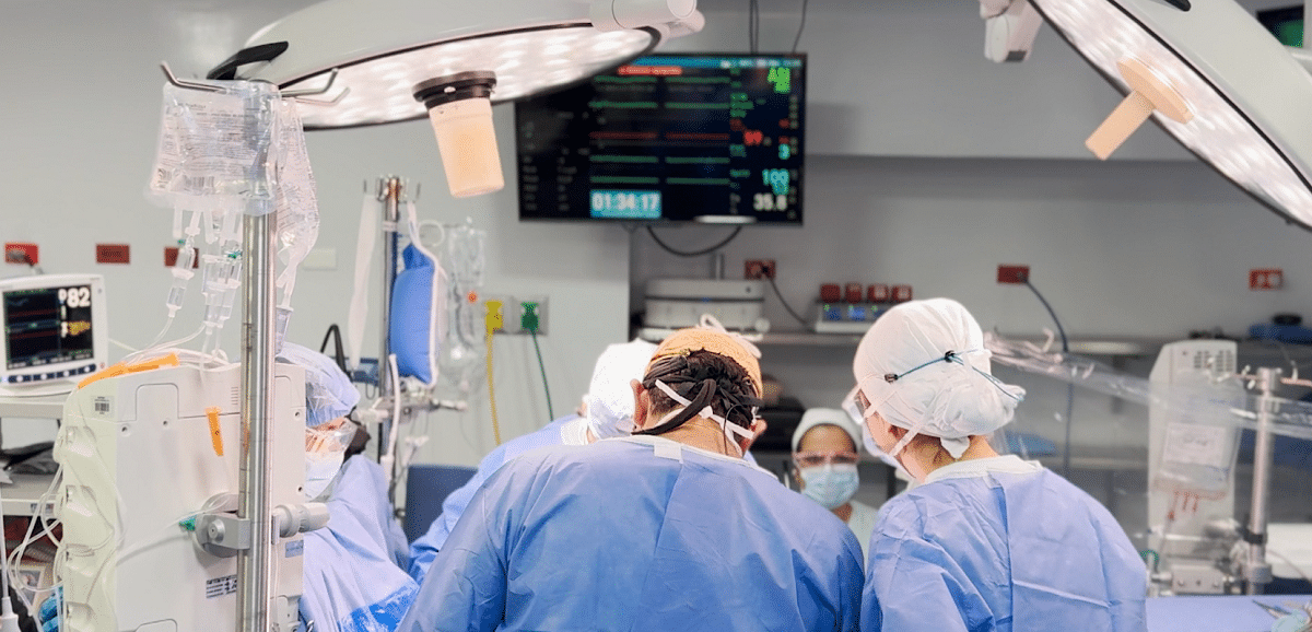 En la Clínica Cardio VID por primera vez se implantaron dos corazones artificiales en un mismo día