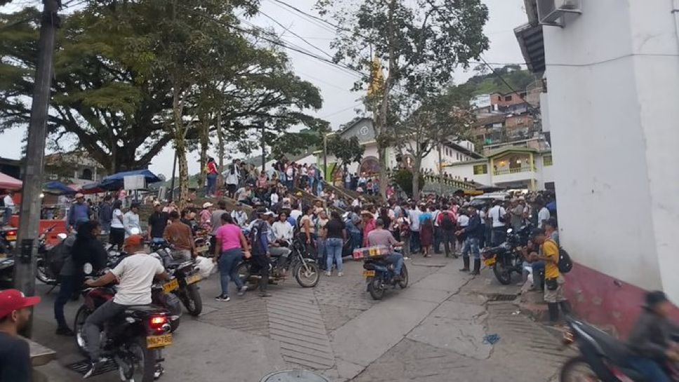 Desplazamiento masivo de campesinos en Briceño por intimidaciones de grupos armados