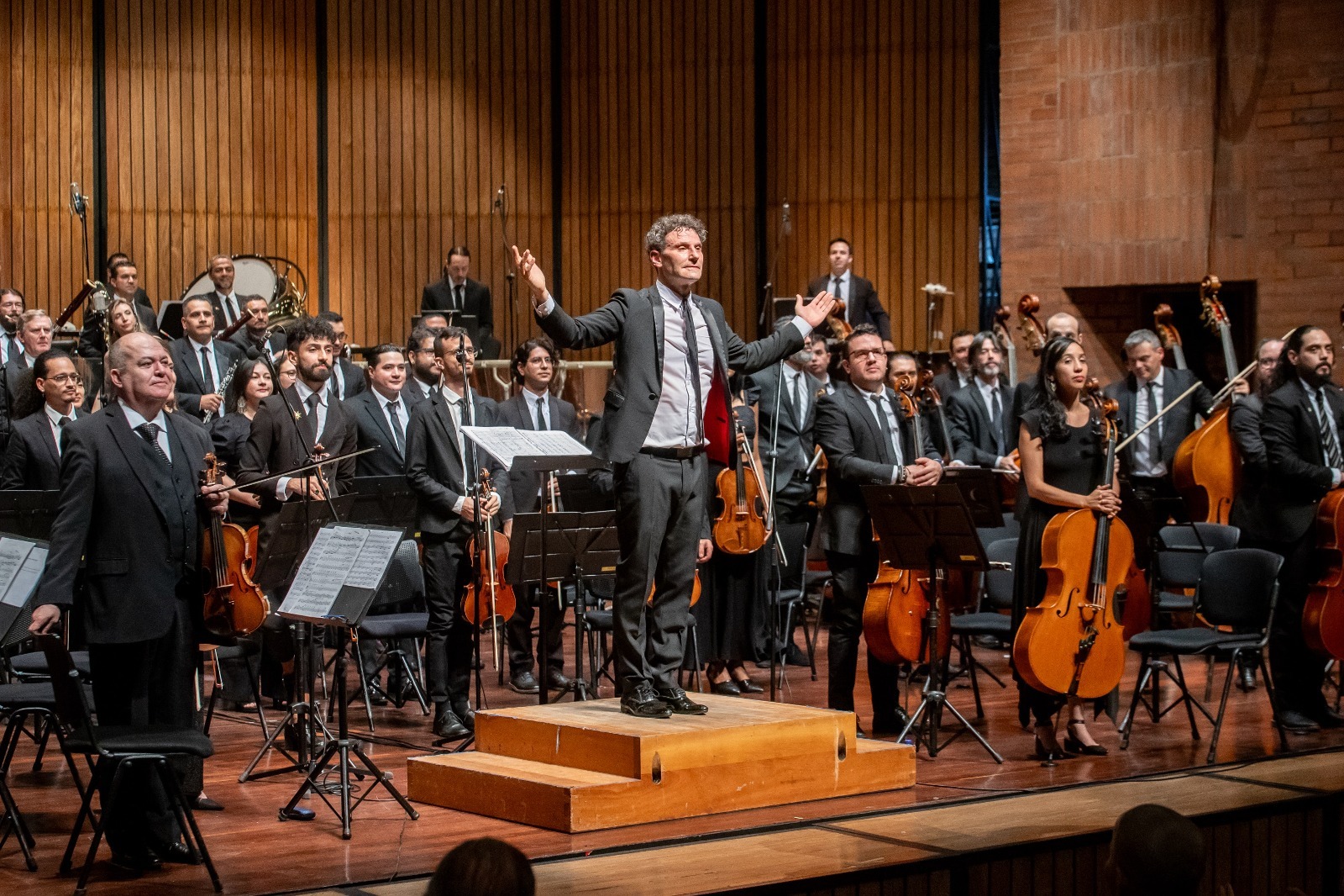 Filarmónica de Medellín traerá 'Compre la Orquesta', el famoso programa de los 80