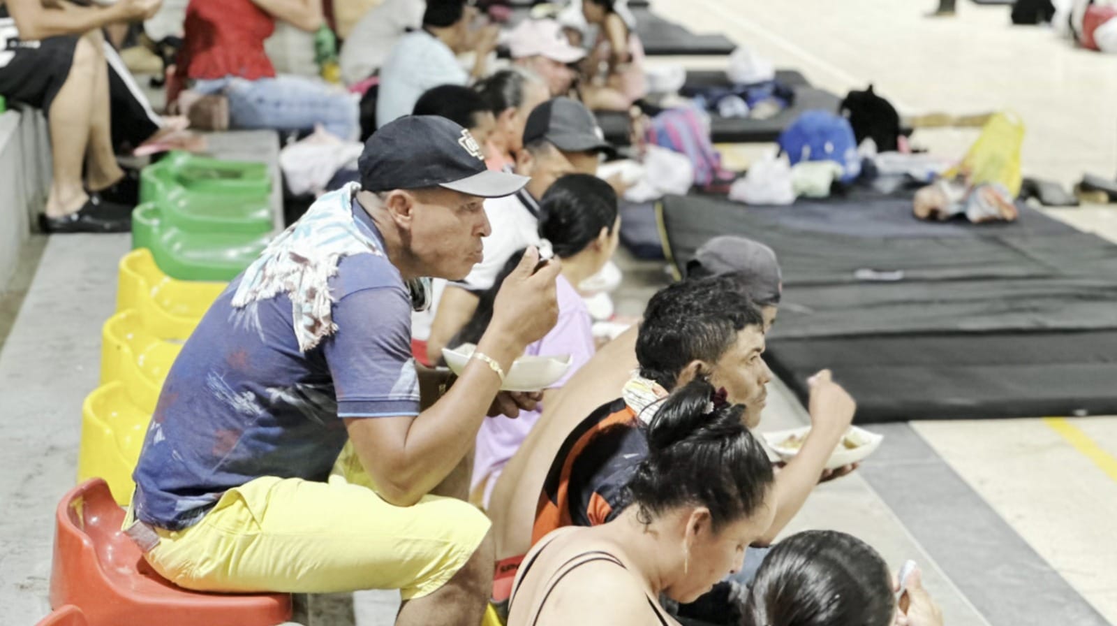 Más de 130 personas en Tarazá permanecen albergadas en el coliseo por ola de violencia